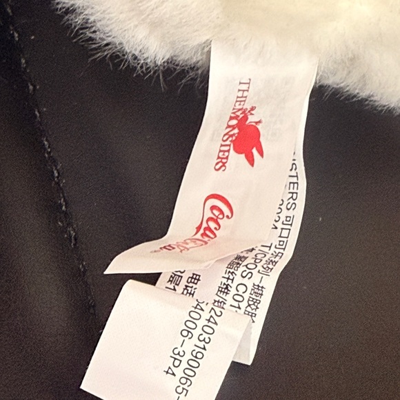 Coca Cola Labubu 100% Authentic - Picture 4 of 4